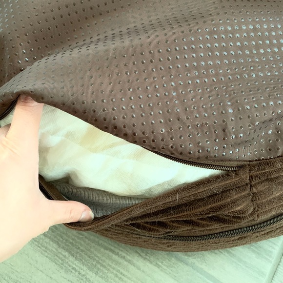 Fleecy Pet Cave Round Soft Bed for Small Dog Cat - Picture 11 of 11